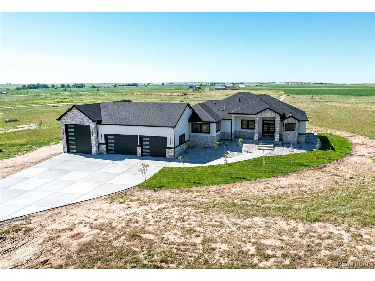 56520 E 74th Ave, Strasburg, CO 80136 - Image #1