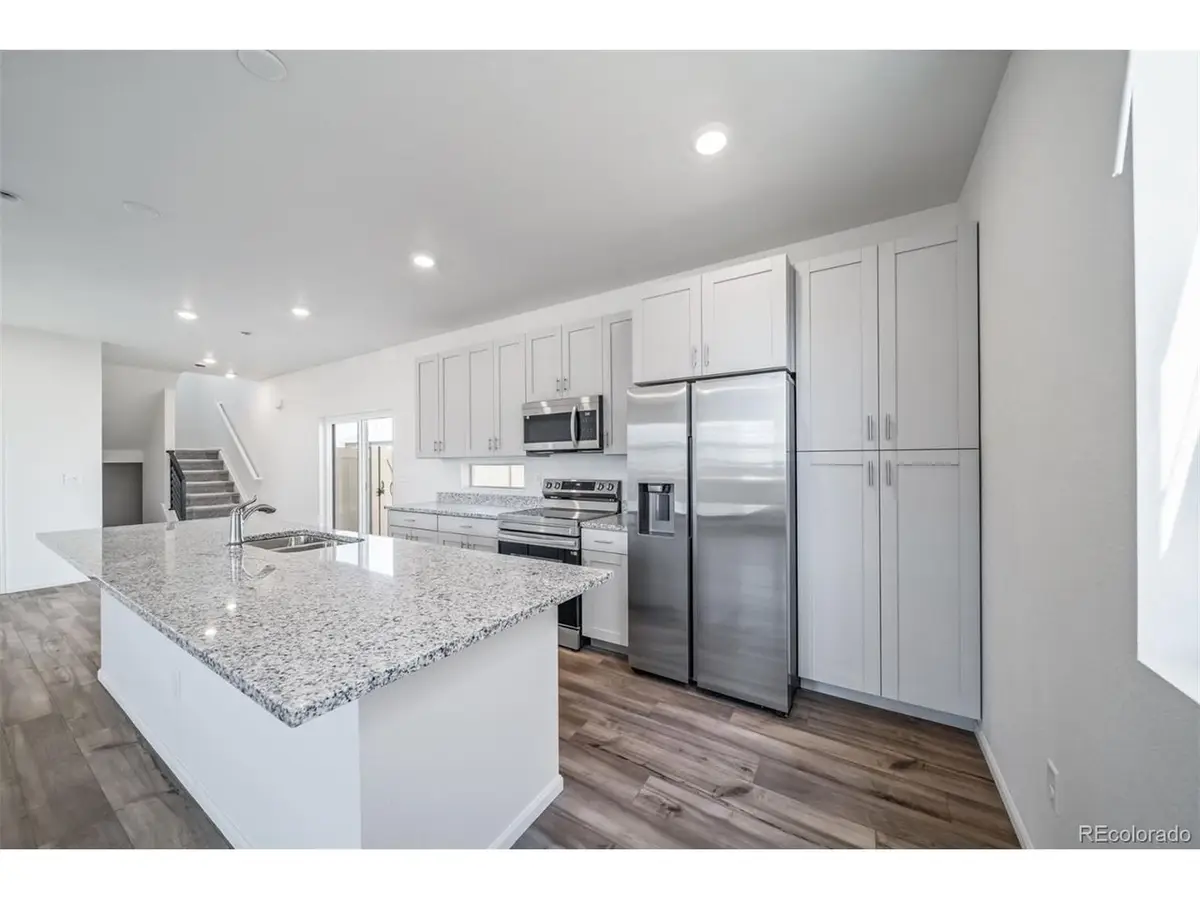 10087 Scranton Ct, Commerce City, CO 80022 - #1