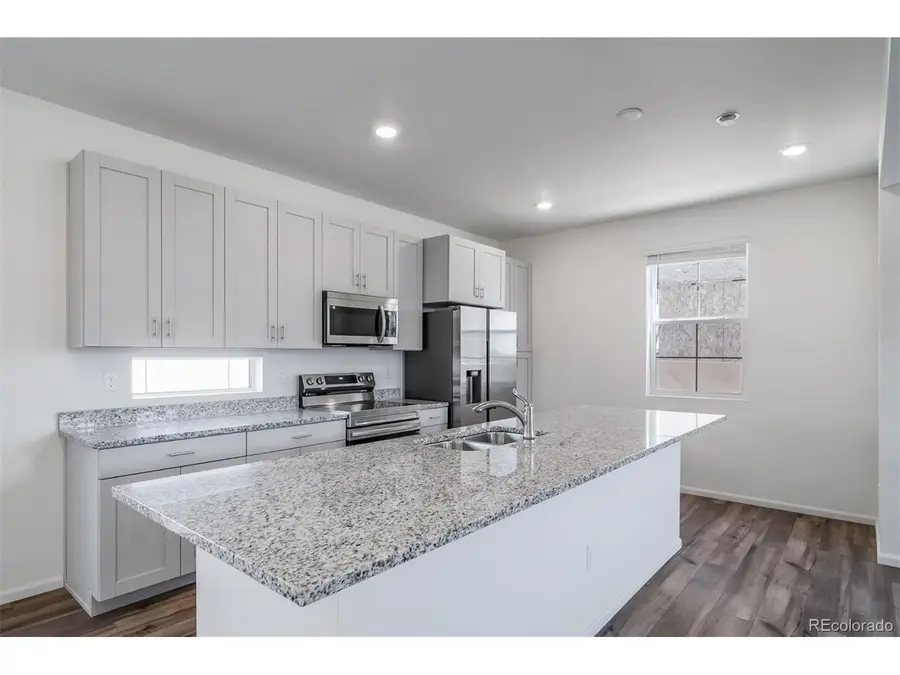 10087 Scranton Ct, Commerce City, CO 80022 - #3