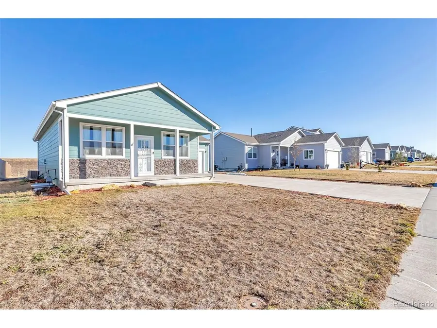 436 S 3rd Ave, Deer Trail, CO 80105 - #2