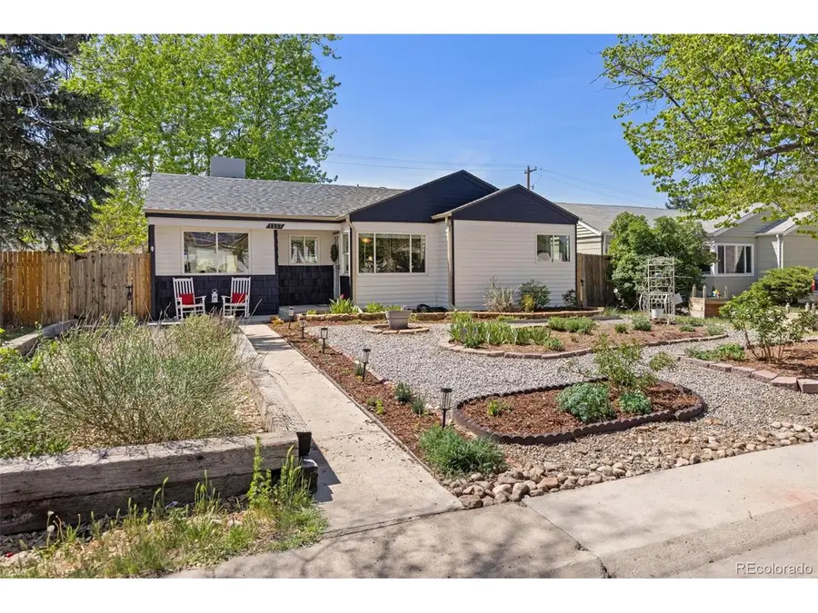 1157 Kingston St, Aurora, CO 80010 - #2