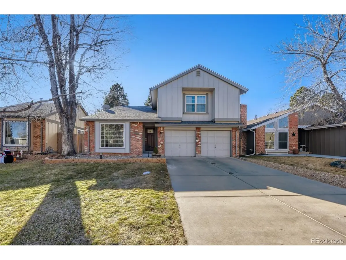 8077 S Quince Cir, Centennial, CO 80112 - Image #1