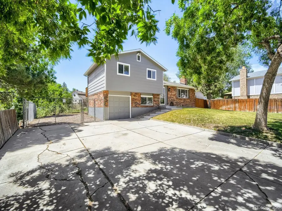 9320 W Burgundy Ave, Littleton, CO 80123 - #2