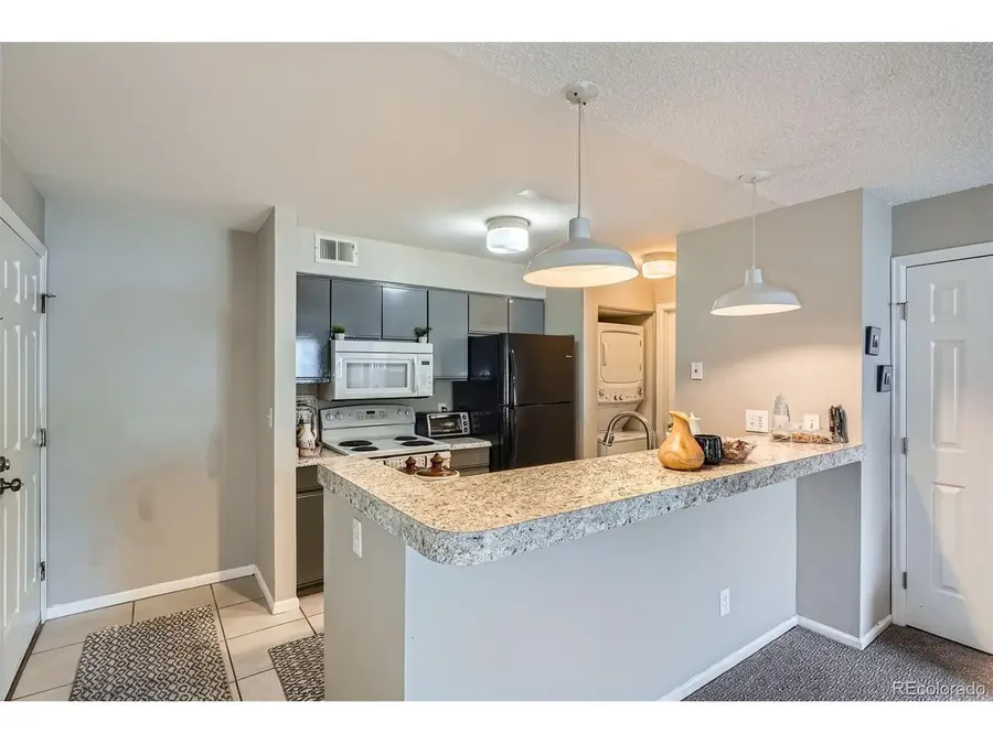 2575 S Syracuse Way #B107, Four Square Mile, CO 80231 - #3