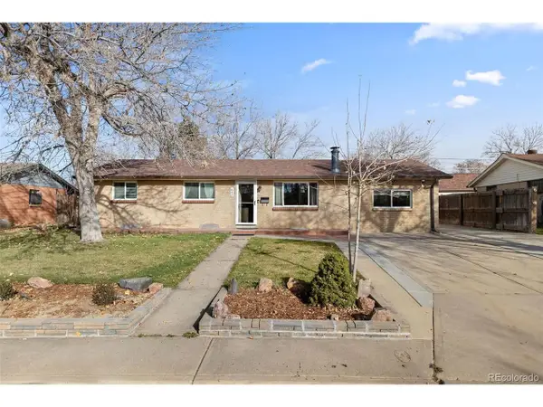 642 S Racine St, Aurora, CO 80012