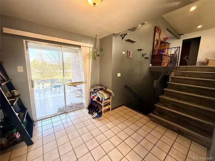 110 Encino Dr, Pueblo, CO 81005 - #2