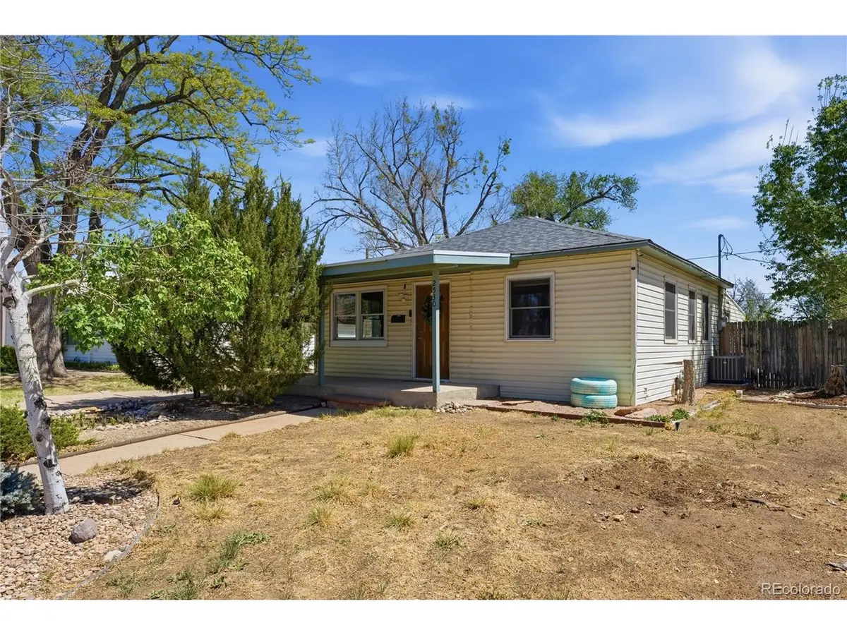 2530 10th Avenue Ct, Greeley, CO 80631 - #1