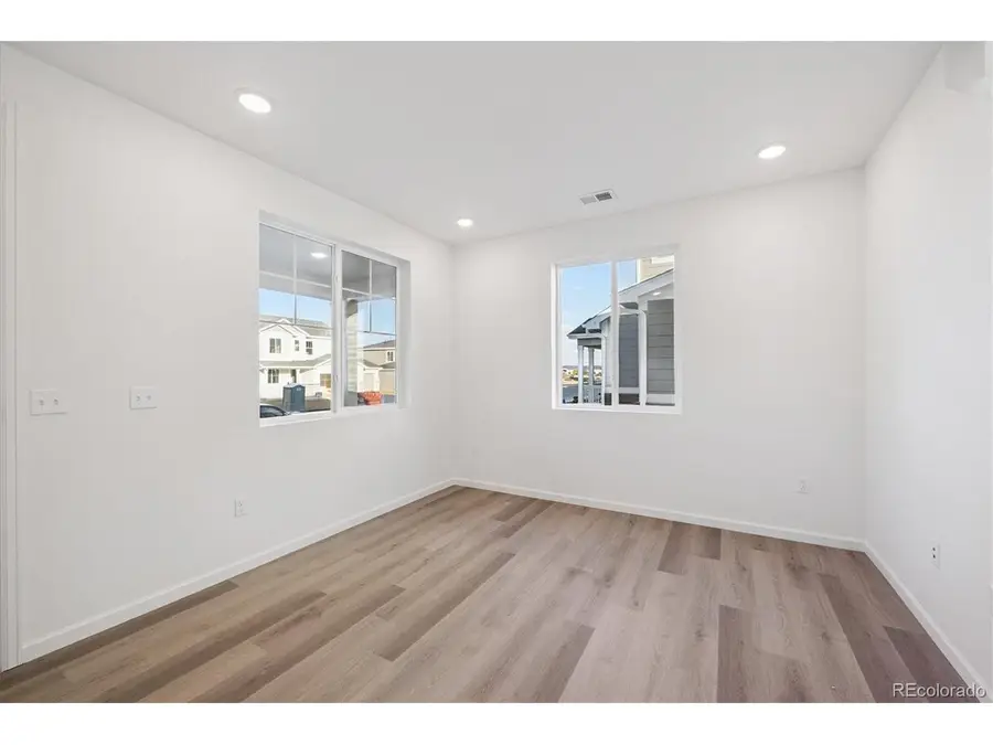 5594 Brangus Dr, Windsor, CO 80528 - #3