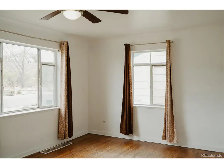 5 Stuart St, Denver, CO 80219 - #3