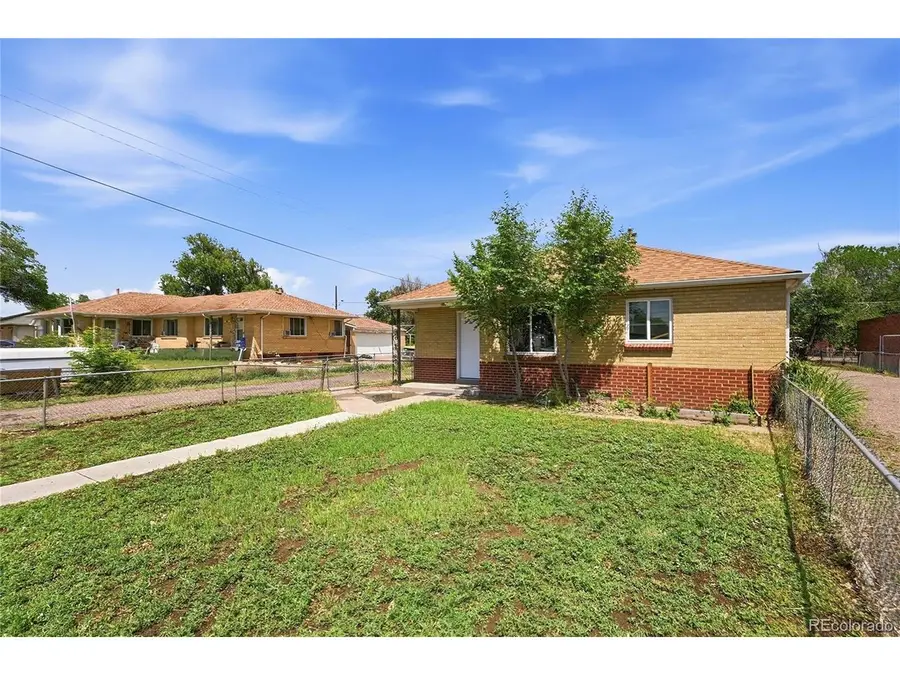 6096 Olive St, Commerce City, CO 80022 - #3