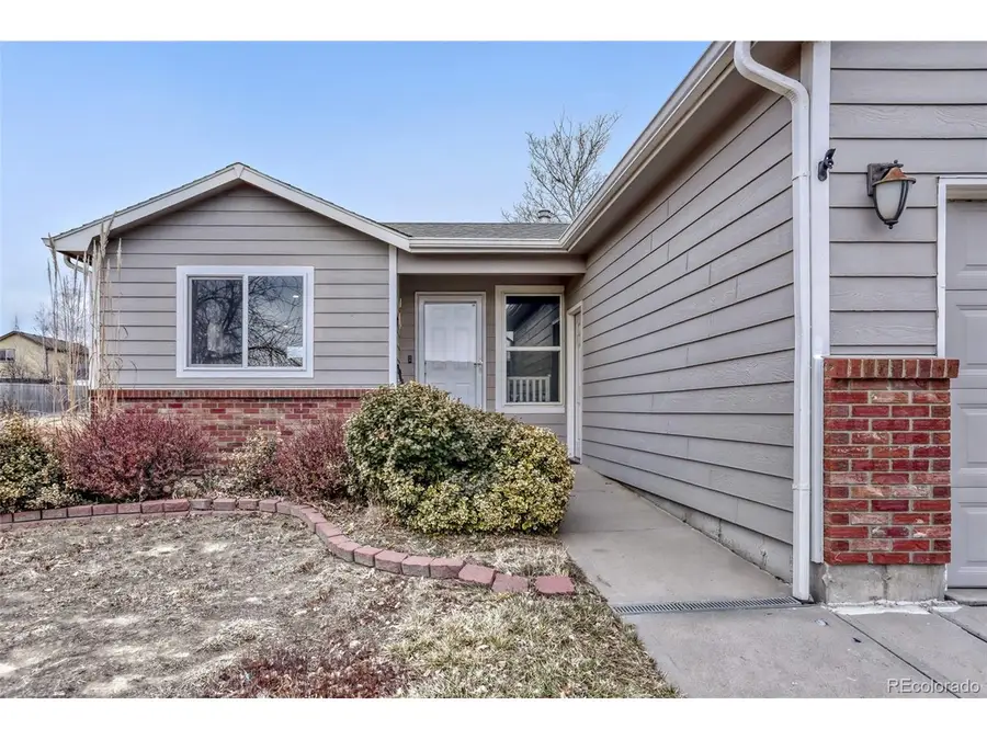 831 S Rachel Ave, Milliken, CO 80543 - #2