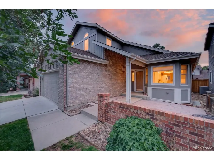 2577 S Independence Ct, Denver, CO 80227 - #2