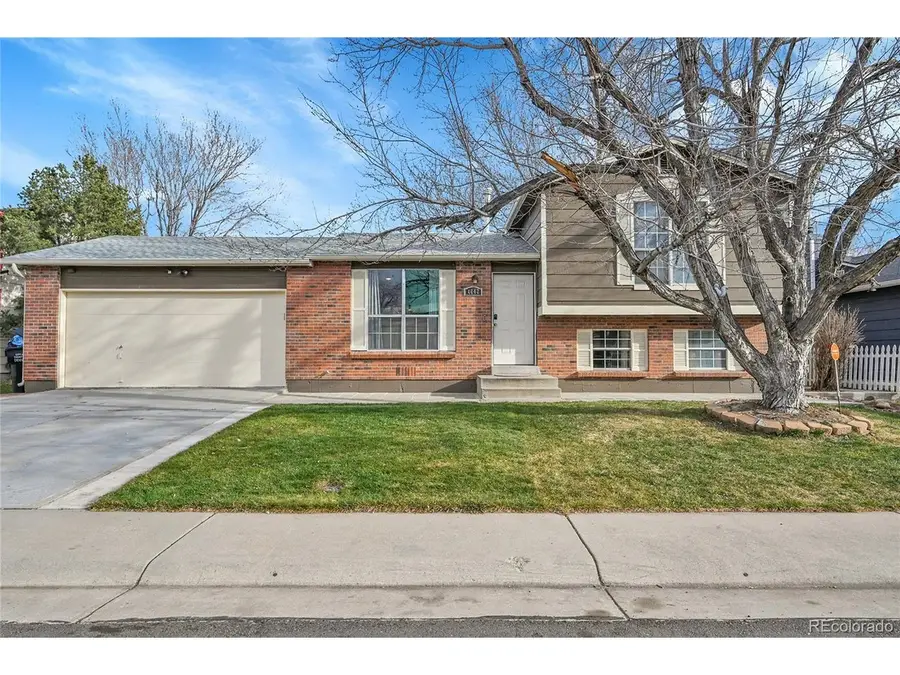 4642 Eureka Ct, Denver, CO 80239 - Image #2