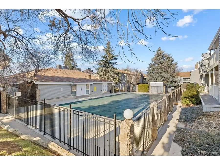 921 Walden St #108, Aurora, CO 80017 - #3