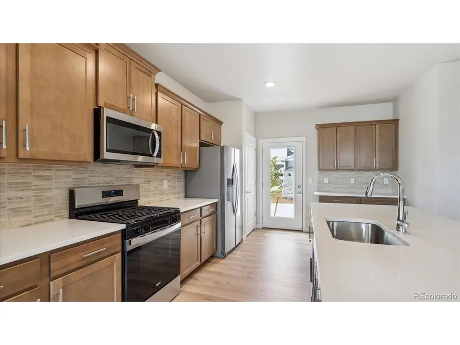 667 N Ukraine St, Aurora, CO 80018 - #3