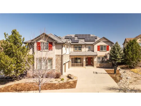 26746 E Peakview Dr, Aurora, CO 80016