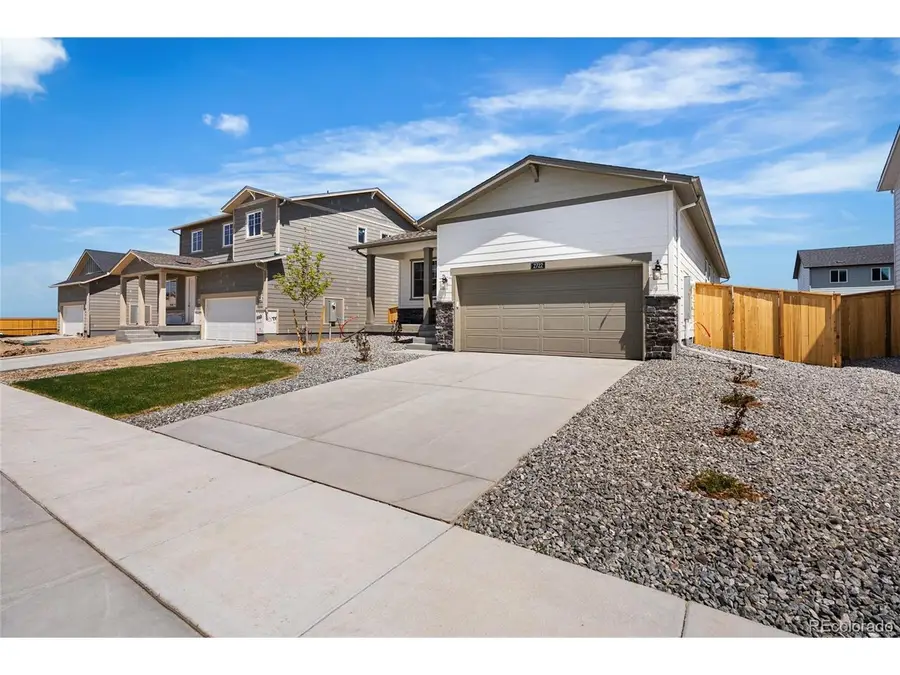 2722 Mosker St, Strasburg, CO 80136 - #3