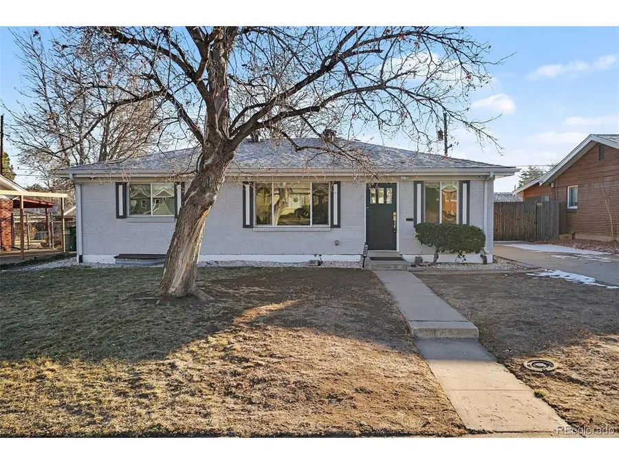 2580 S Perry St, Denver, CO 80219 - Image #2