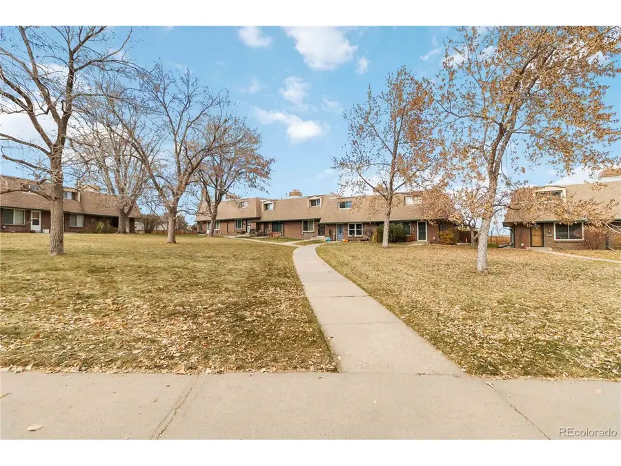 7911 W Glasgow Pl, Littleton, CO 80128 - Image #2