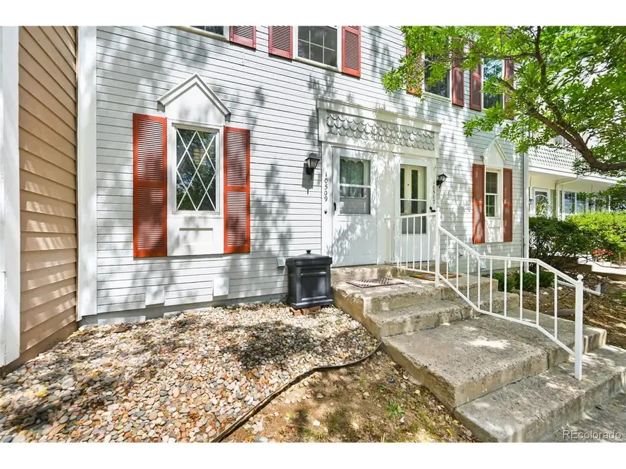 10509 W Dartmouth Ave, Lakewood, CO 80227 - #3