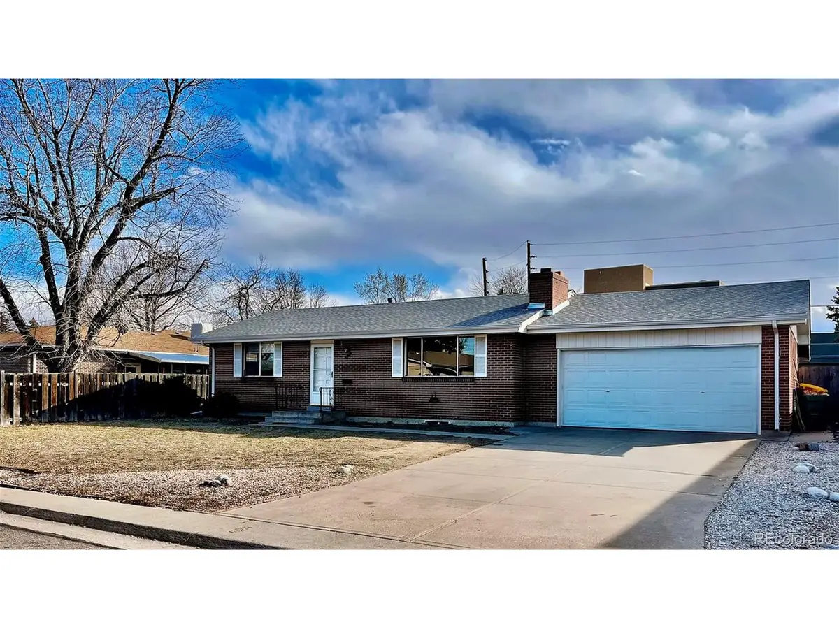 7464 W Louisiana Ave, Lakewood, CO 80232 - #1