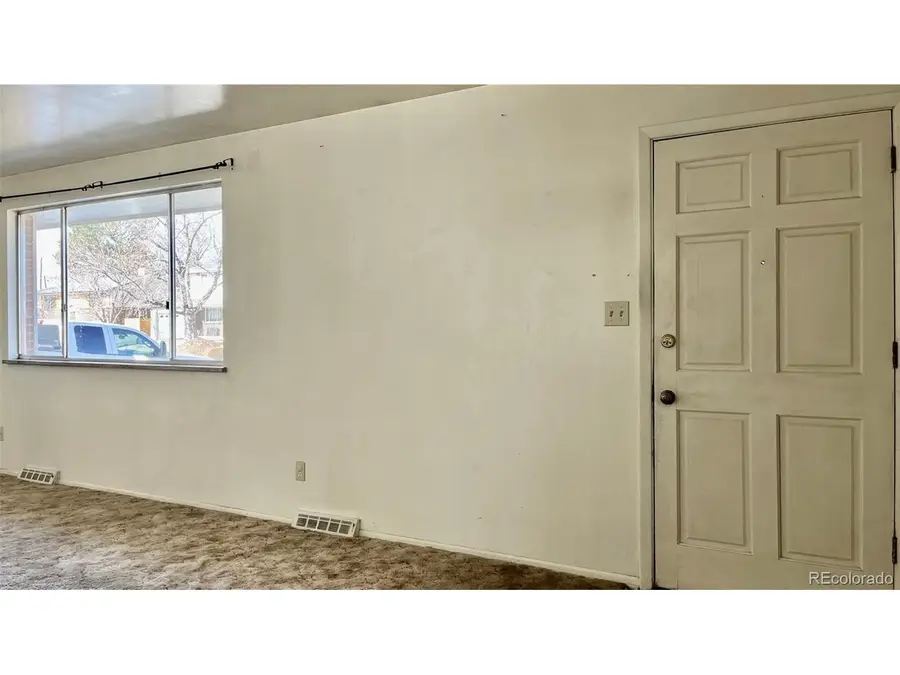 7464 W Louisiana Ave, Lakewood, CO 80232 - #3