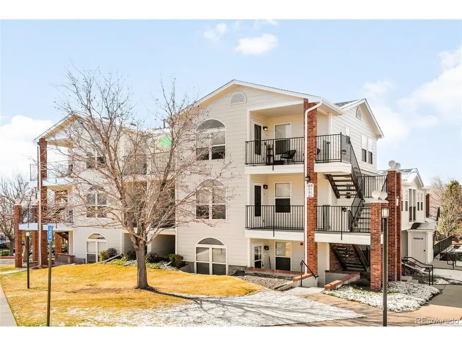 1631 S Deframe St #B5, Lakewood, CO 80228 - #3