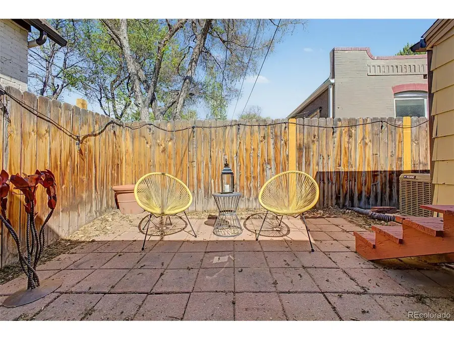 594 S Pennsylvania St, Denver, CO 80209 - #3