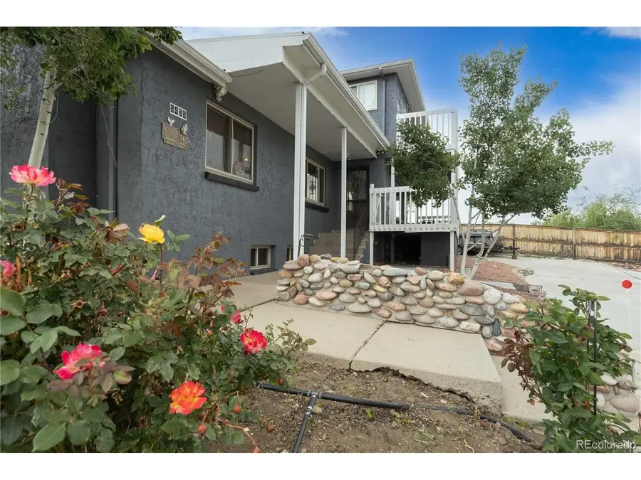 5425 Columbine Ln, Denver, CO 80221 - #3