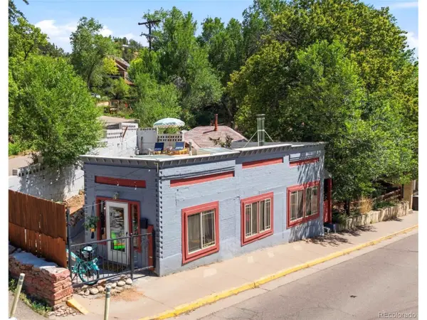 370 Ruxton Ave, Manitou Springs, CO 80829