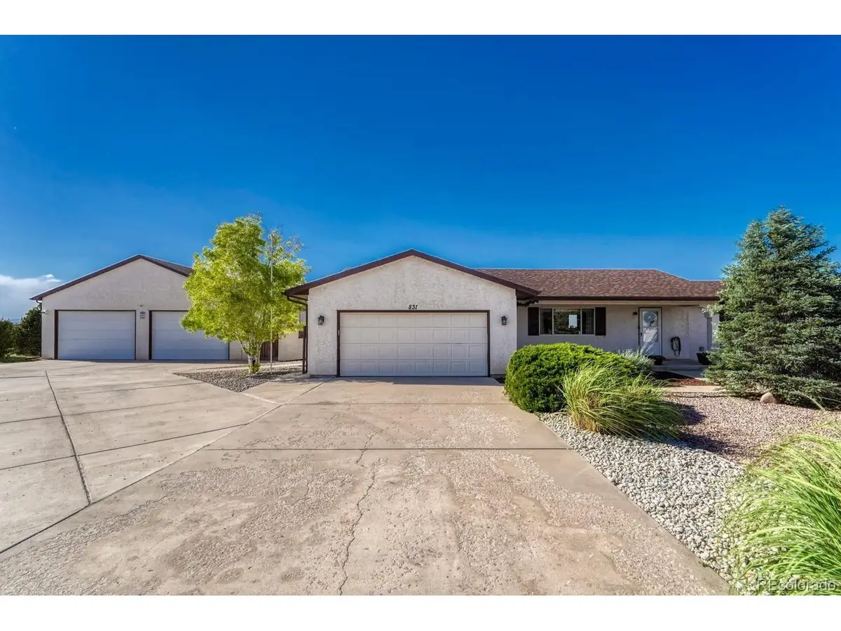 831 E Paseo Dorado Dr, Pueblo, CO 81007 - #1