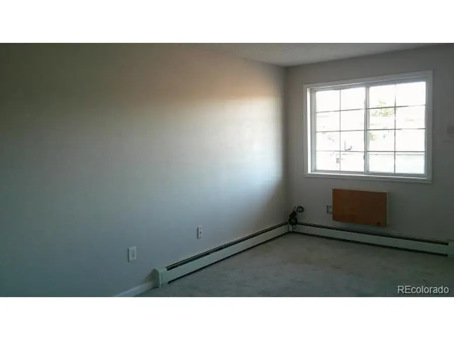 1064 Chambers Ct #105, Aurora, CO 80011 - #3