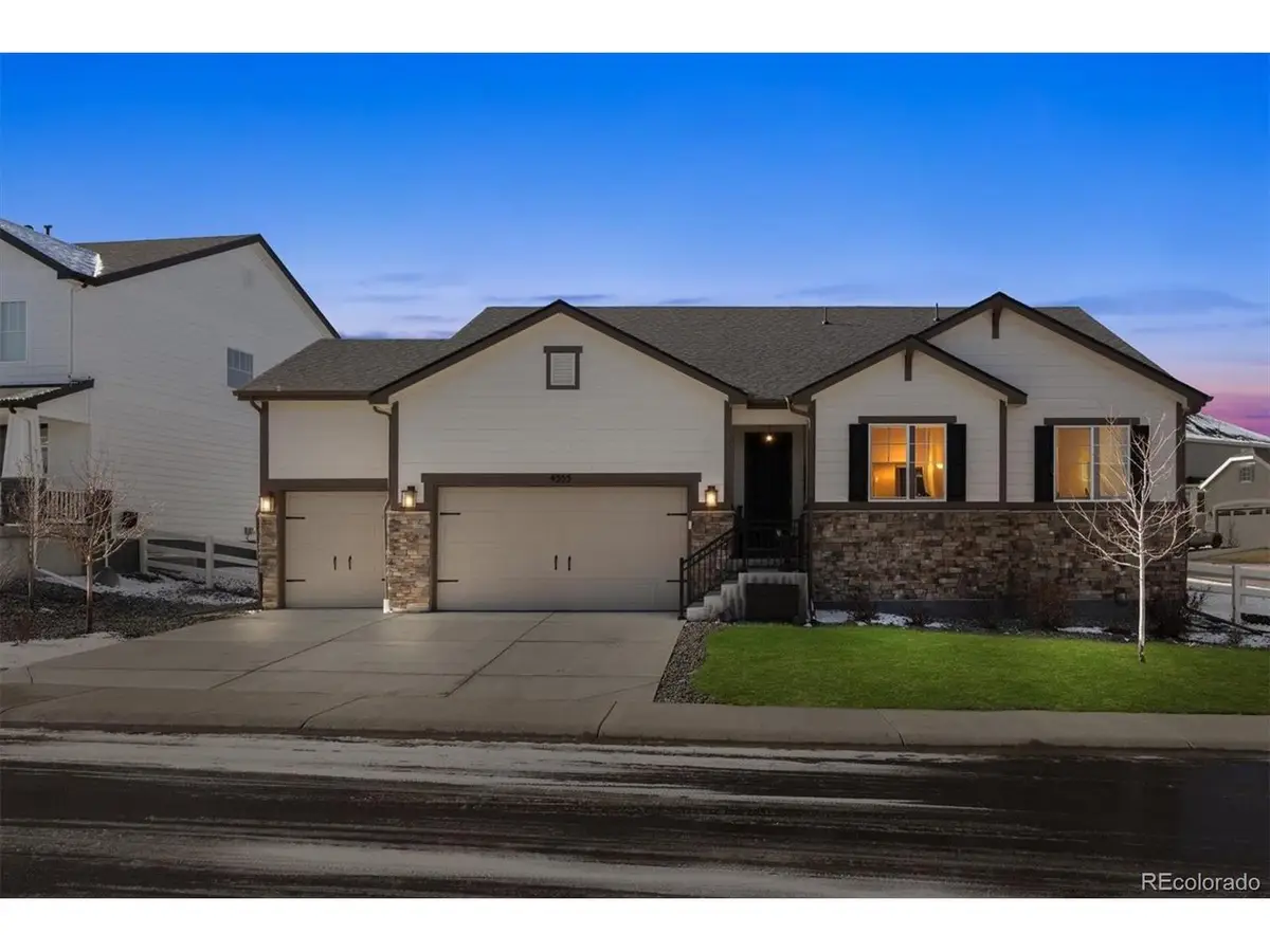 4555 Gray Wolf Ln, Castle Rock, CO 80104 - Image #1