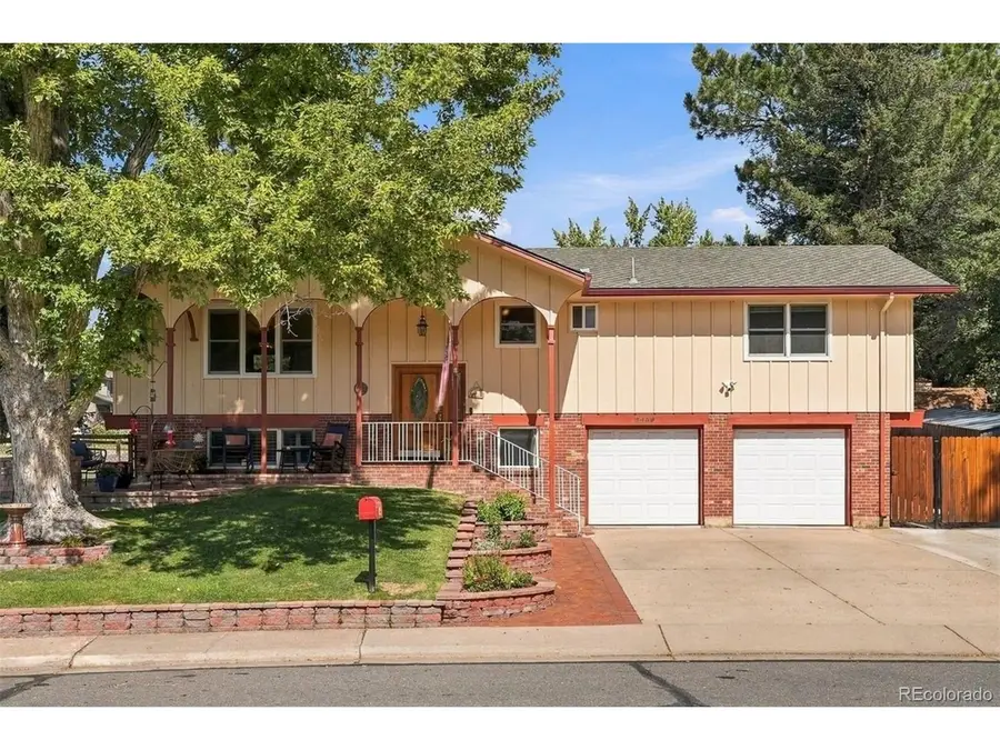 8439 W Harvard Dr, Denver, CO 80227 - #2