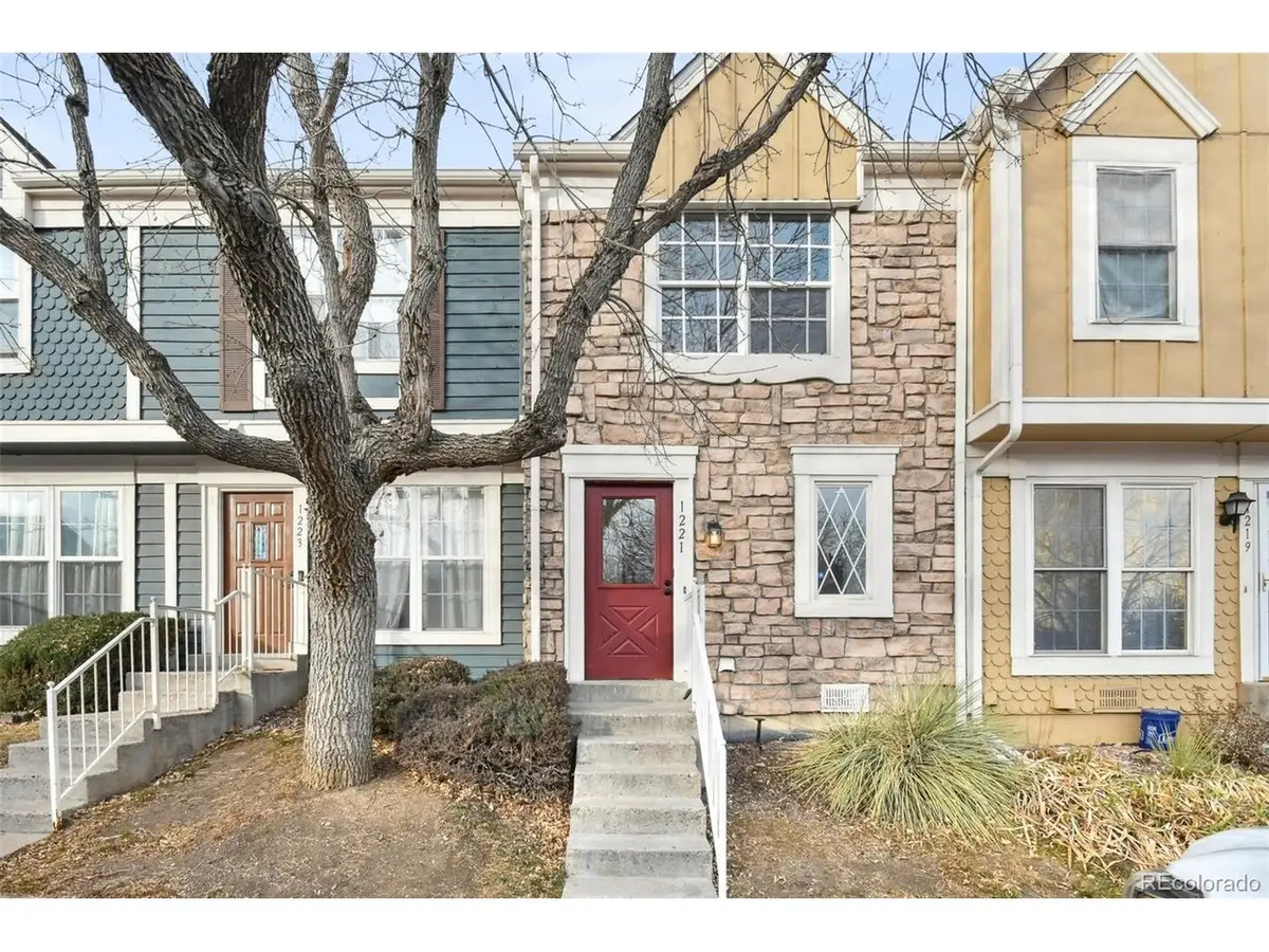 1221 S Idalia St, Aurora, CO 80017 - Image #1