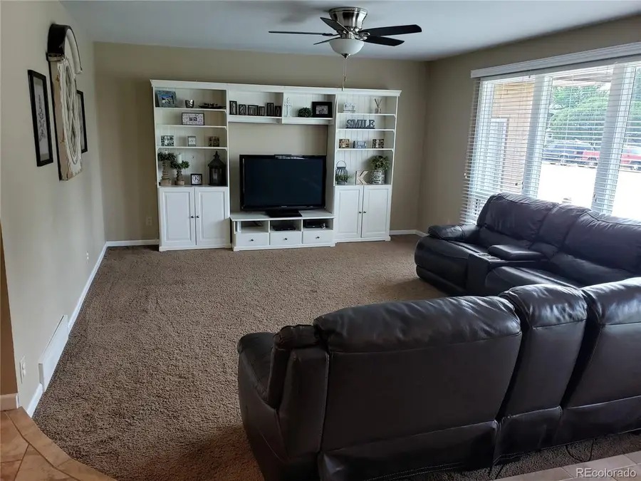 1880 Frank St, Burlington, CO 80807 - #3