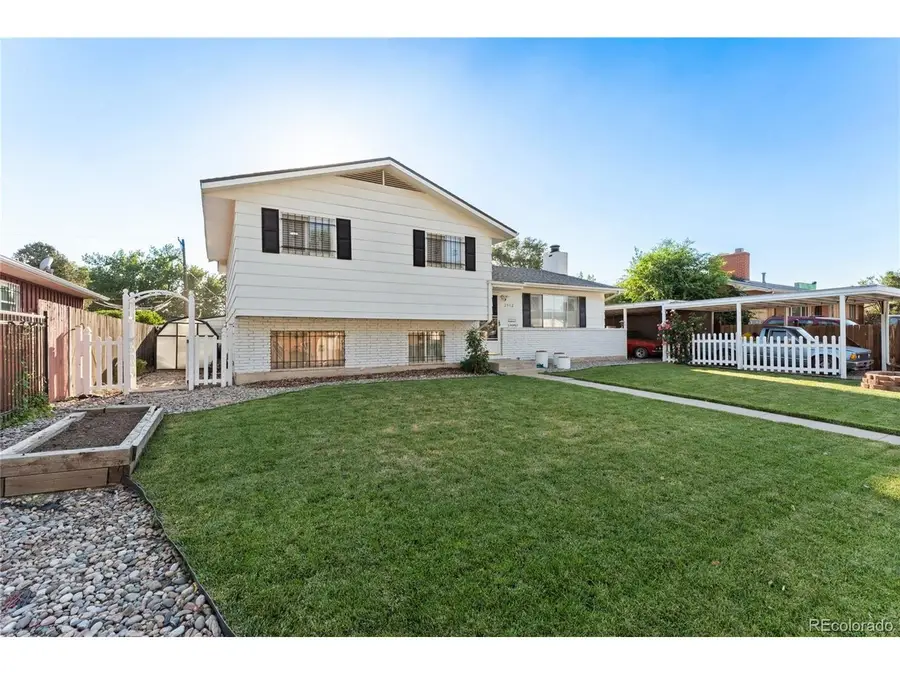 2932 Pennsylvania Ave, Colorado Springs, CO 80907 - #2