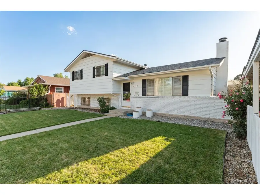 2932 Pennsylvania Ave, Colorado Springs, CO 80907 - #3