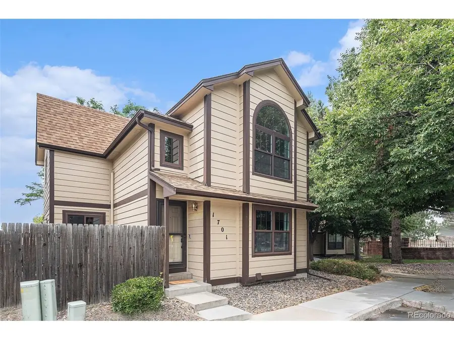 1701 S Pitkin St, Aurora, CO 80017 - #2