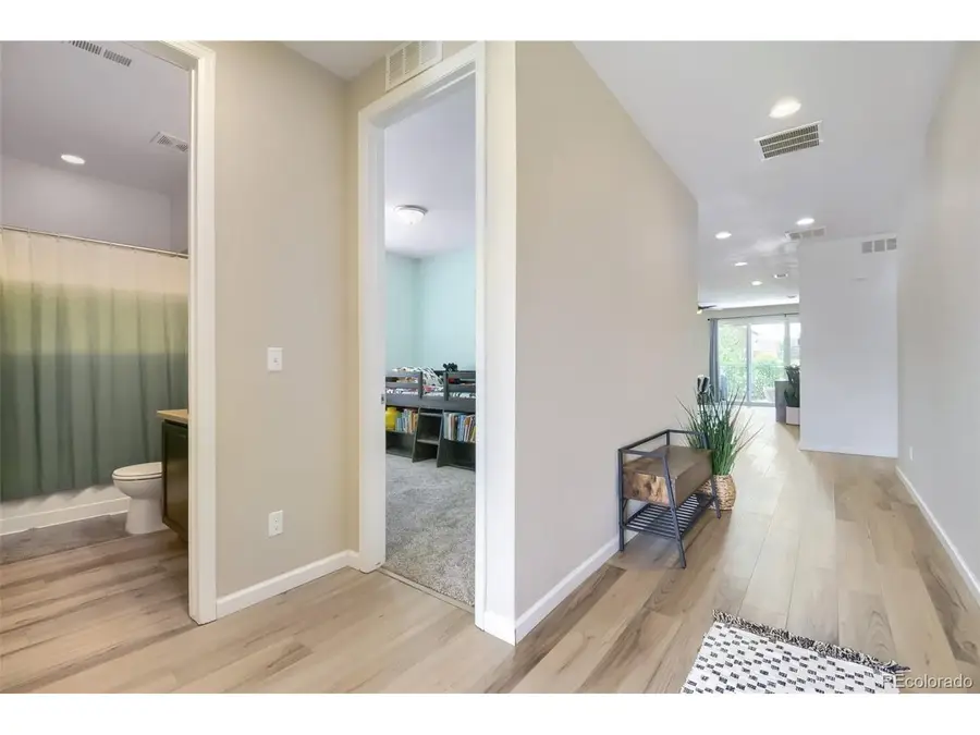 230 S Langdale Ct, Aurora, CO 80018 - #3