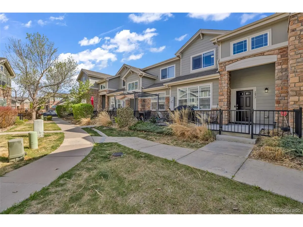 1877 S Buchanan Cir, Aurora, CO 80018 - #1