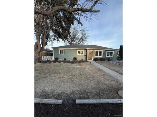 1084 Vaugh St, Aurora, CO 80011