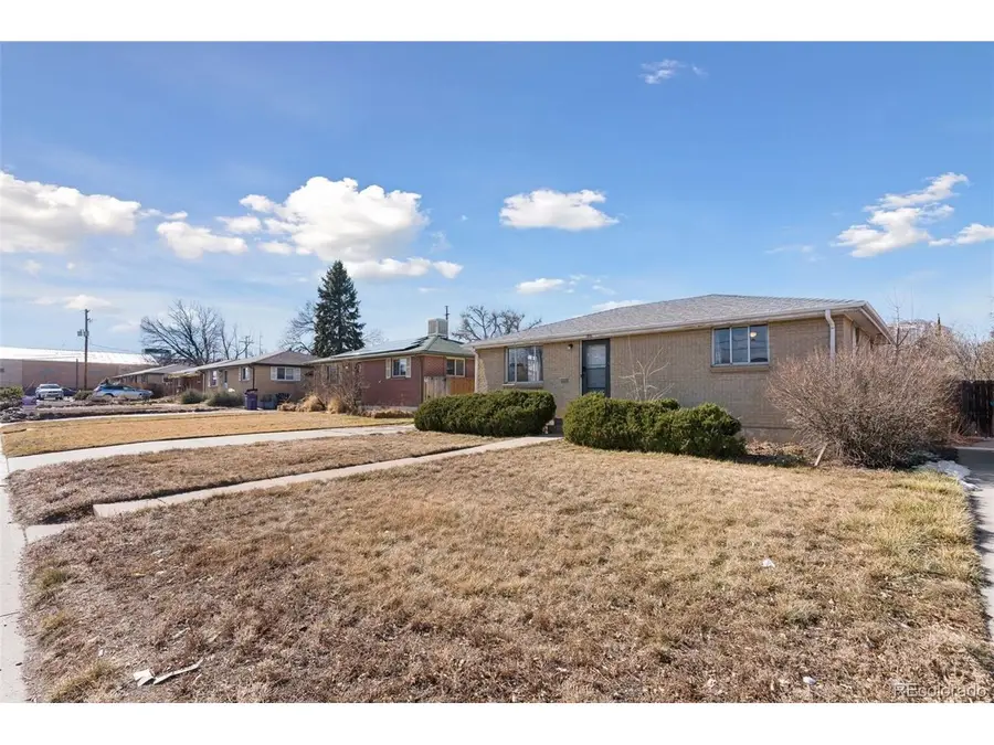 1951 S Dahlia St, Denver, CO 80222 - Image #3