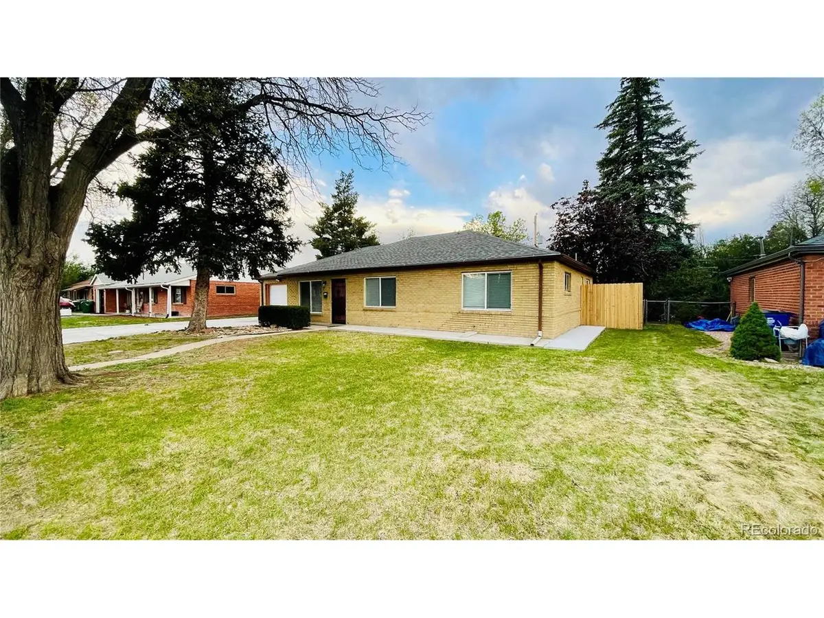 903 Quentin St, Aurora, CO 80011 - #1