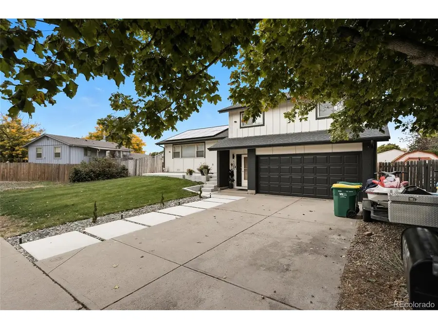 1387 S Oswego Ct, Aurora, CO 80012 - Image #2