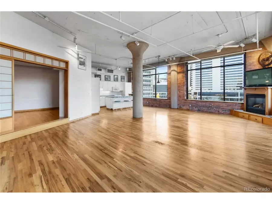 2000 Arapahoe St #402, Denver, CO 80205 - #3