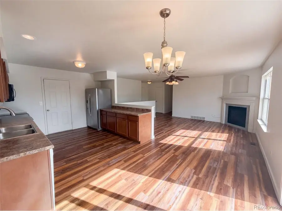 3820 Dove Ln, Evans, CO 80620 - #3
