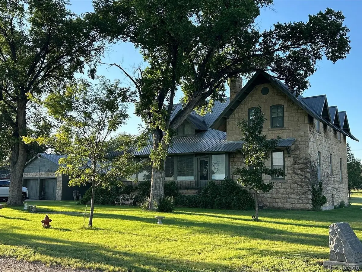 409 W Vinson St, Holly, CO 81047 - #1