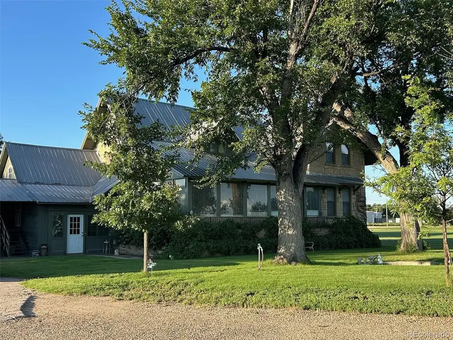 409 W Vinson St, Holly, CO 81047 - #3
