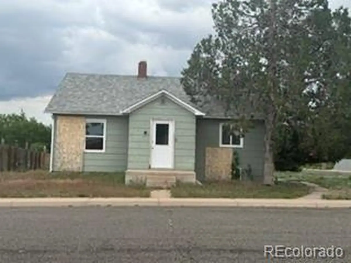 811 S Date St, Yuma, CO 80759 - #1